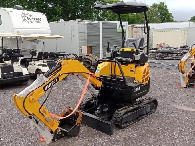 2023 Diggit EM15 Mini Excavator photo