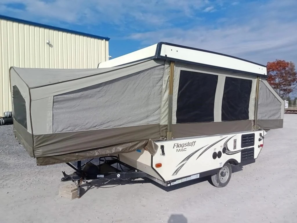 Travel Trailers & Fifth Wheels Photo Gallery | 