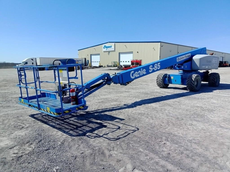 United Rentals Auction Featured Item Photos