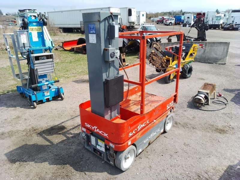 2016 Skyjack SJ12 Vertical Lift photo