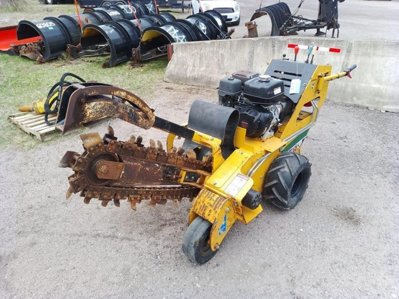2018 Vermeer RTX130 Trencher photo